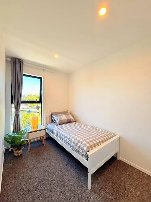 Tranquil 3 Bed Minutes To Cbd And Arena, Sleeps 7 Vila Christchurch